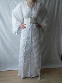 Caftan blanc mariée
